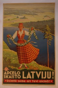 lat_plakatas_f-524