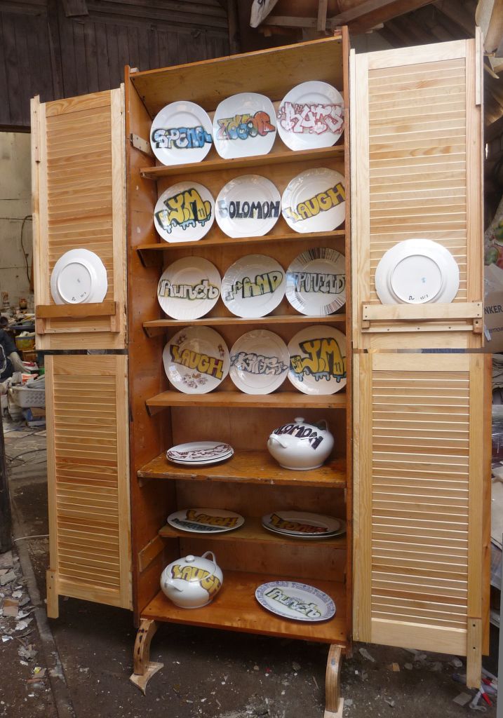 sideboard2