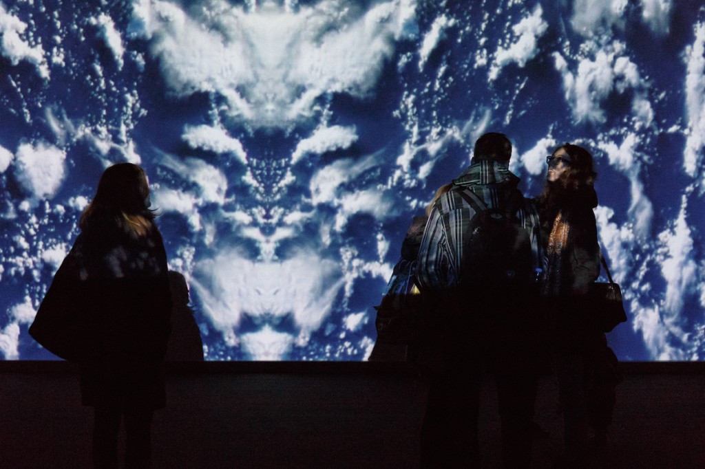 Emilija Škarnulytė, Twin ØSO, 2015, two-channel video installation, Dolby Surround audio,10 min.
